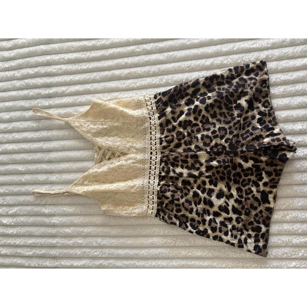 Women's Lace and Leopard Print Romper Medium